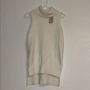 CARMEN MARC VALVO White Turtle Neck Sleeveless Top